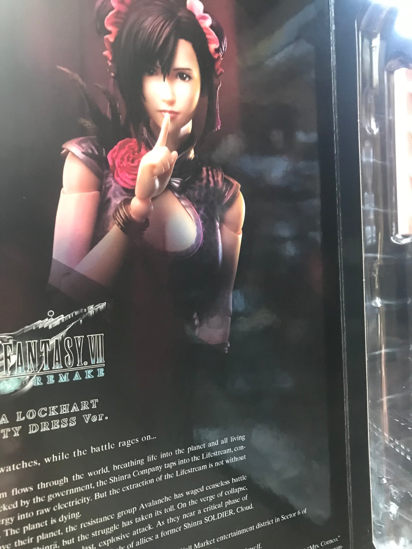 Play Arts Kai Final Fantasy VII Remake Tifa Lockhart Sporty Dress Ver