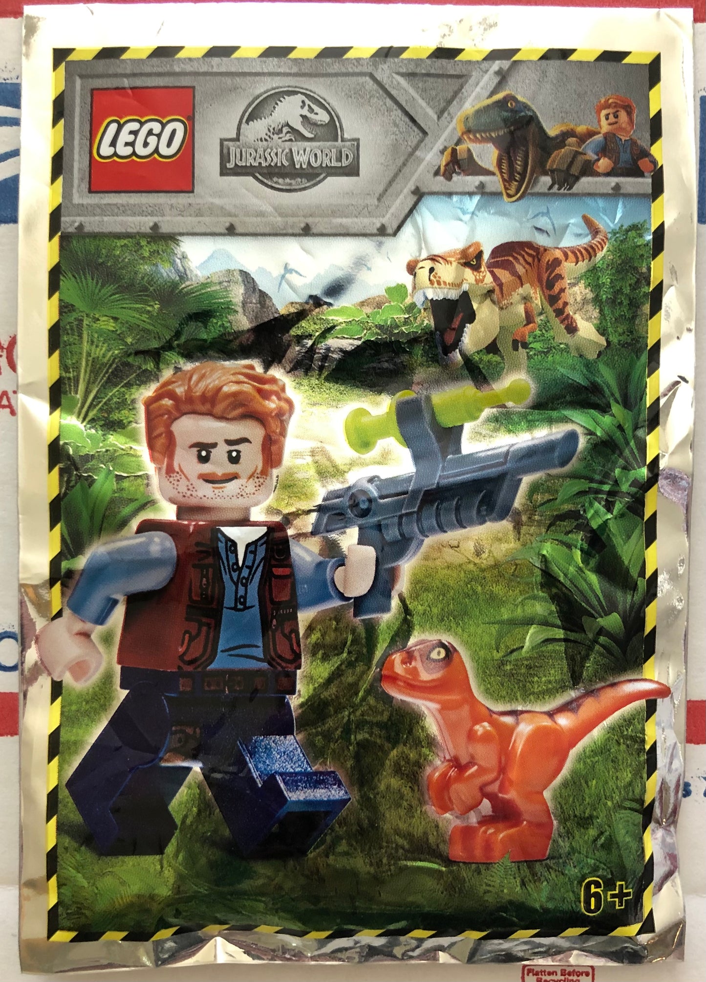LEGO Jurassic World Owen with Baby Raptor Minifigure Foil Pack Bag Set 121904