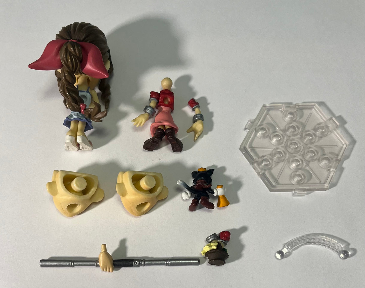 Trading Arts Kai Final Fantasy Mini Aerith Gainsborough Figure (Used) (Damaged) (Incomplete)