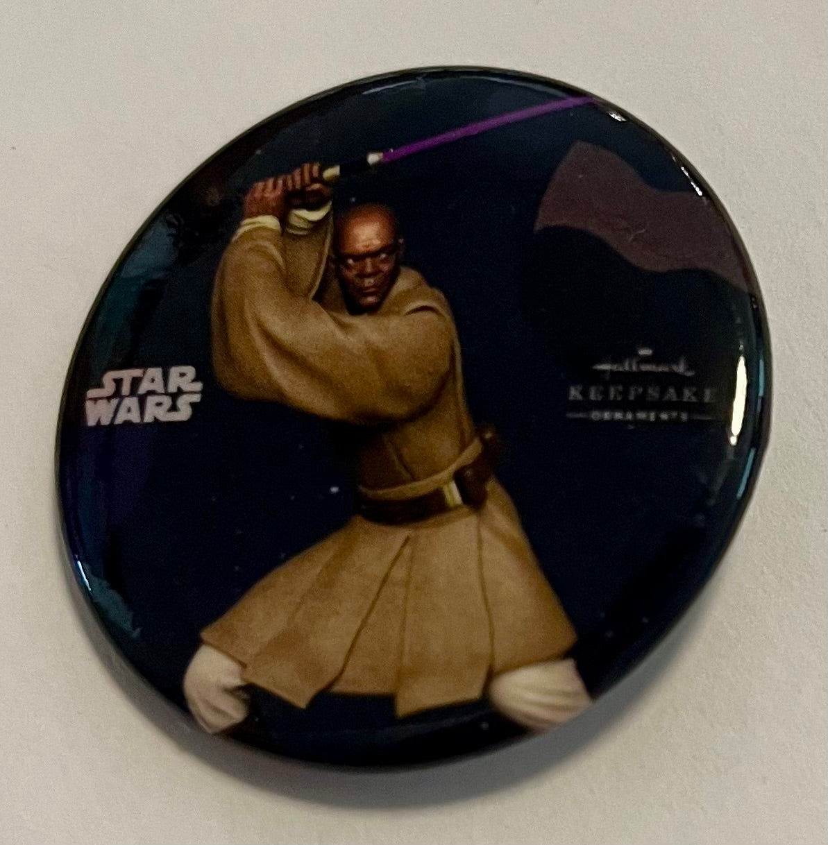 2022 SDCC Hallmark Star Wars Mace Windu Keepsake Pin Button