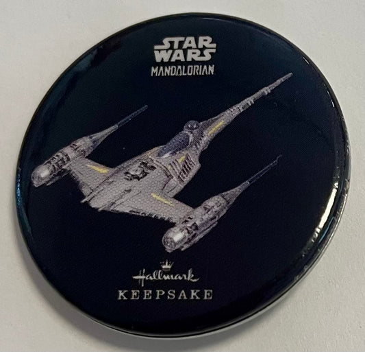 2023 SDCC Hallmark Star Wars Mandalorian N-1 (Naboo Starfighter) Keepsake Pin Button