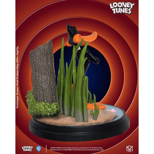 Looney Tunes Daffy Duck Rabbit Season 1:6 Scale Limited Edition Diorama 500 Made (Pre-Order)