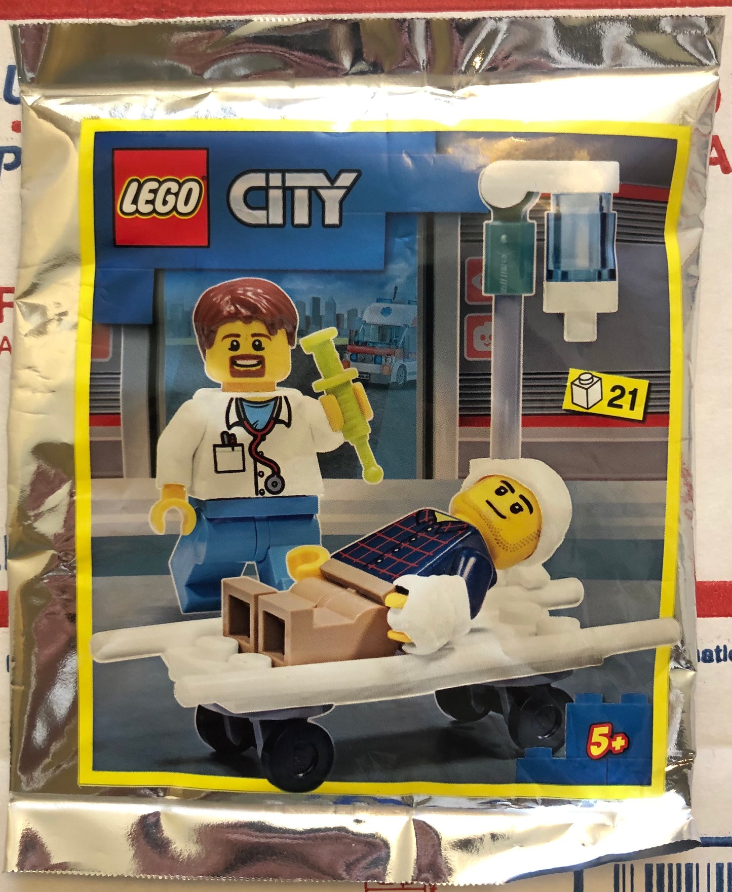 LEGO City Doctor and Patient Minifigure Foil Pack Bag Set 952105